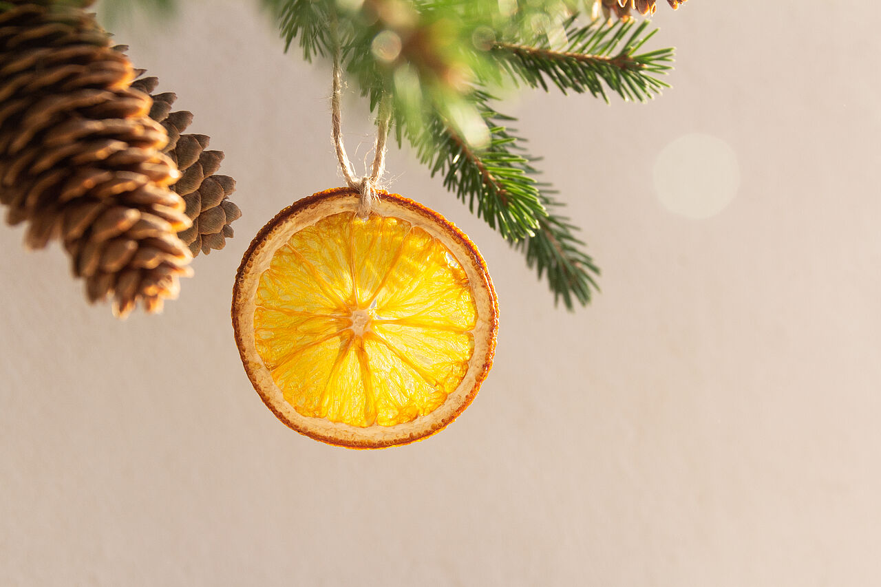 Orangenscheiben eignen sich als Deko oder Zutat im Glühwein