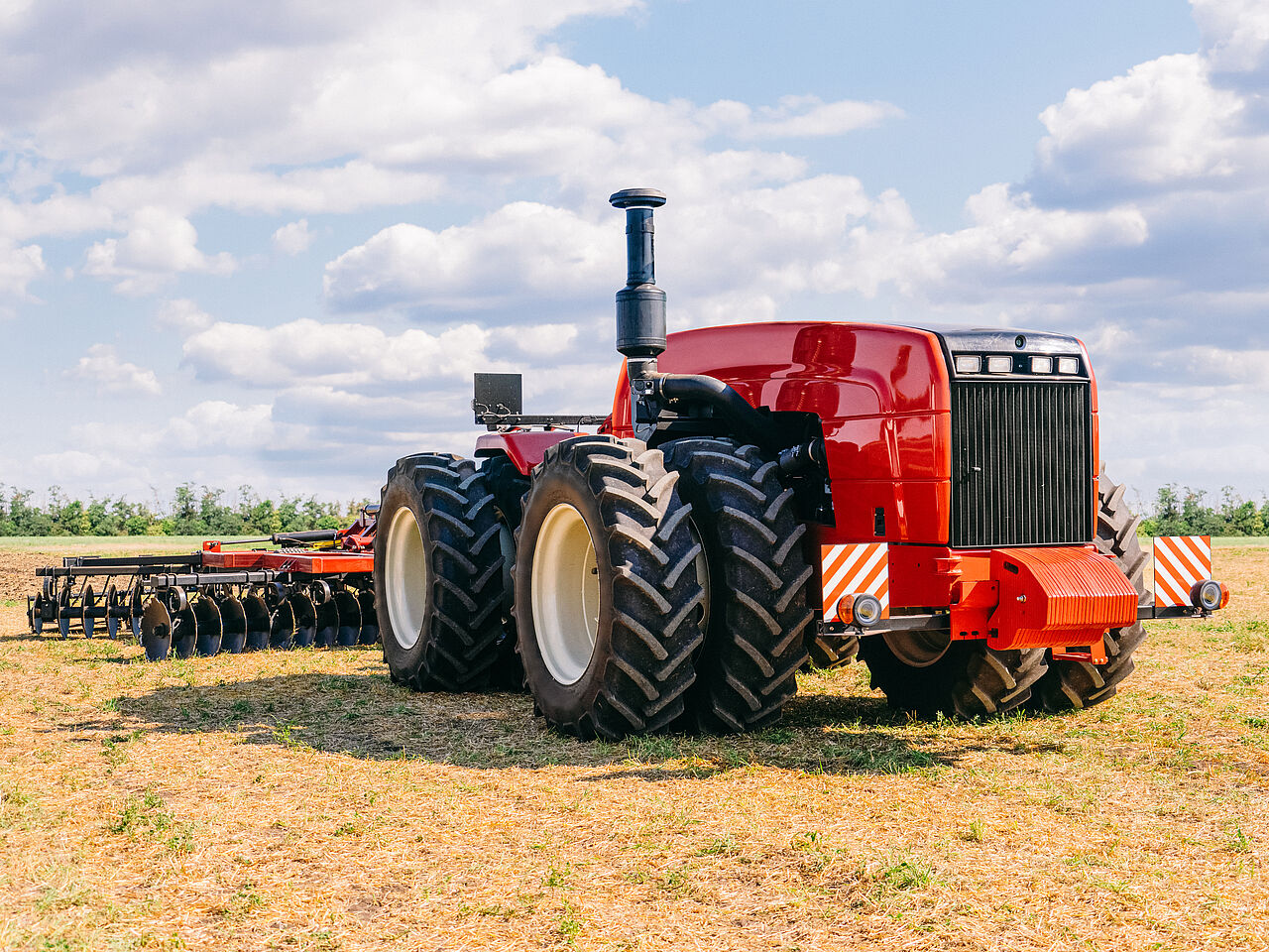 Agrarroboter auf einem Feld Agrarroboter auf einem Feld